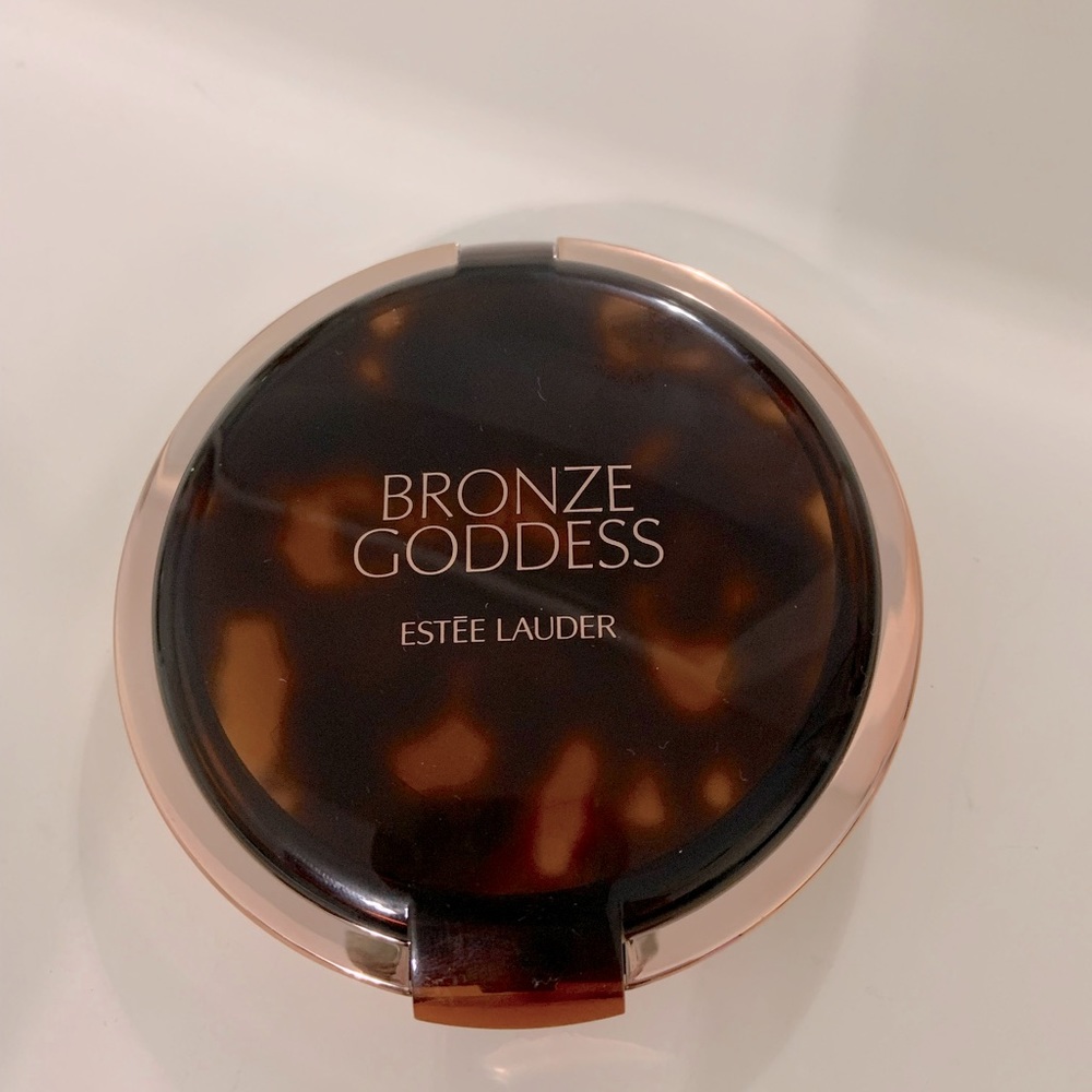 Estée Lauder Bronze Goddess Powder Bronzer shade 2